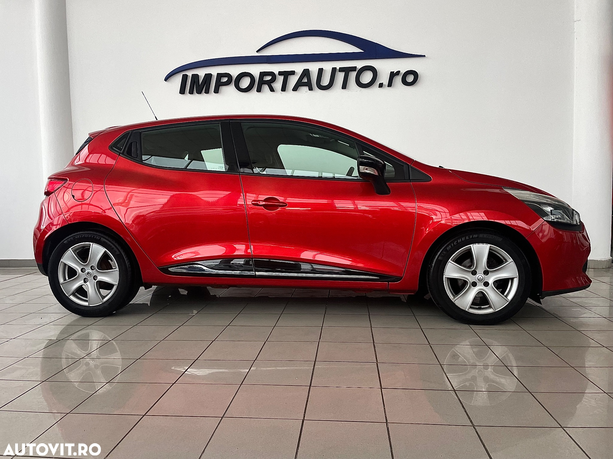 Renault Clio ENERGY TCe 90 Start & Stop Luxe - 4