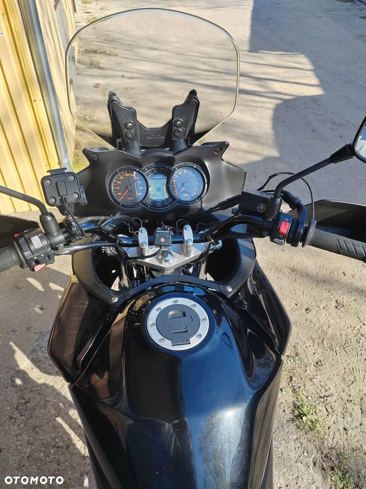 Suzuki V-STROM - 7