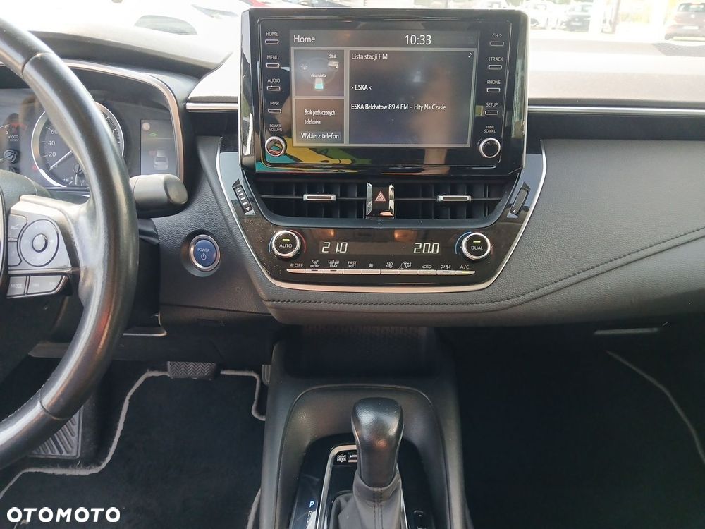 Toyota Corolla 1.8 Hybrid Comfort - 29