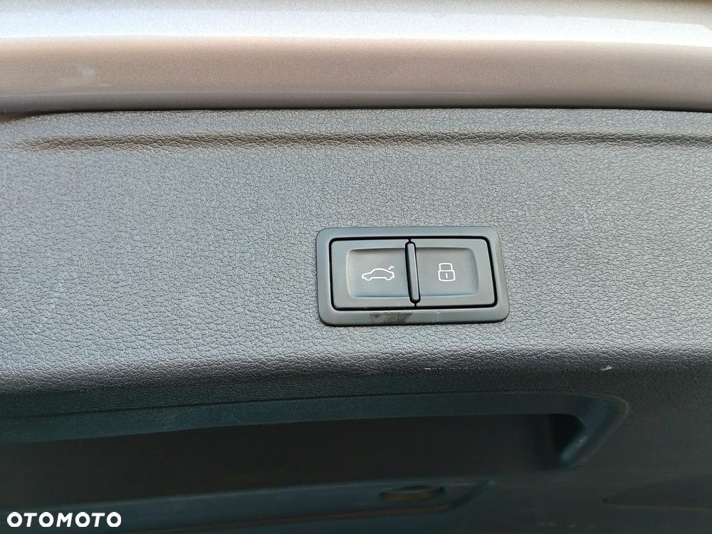 Audi A4 Avant 35 TDI mHEV S Line S tronic - 20
