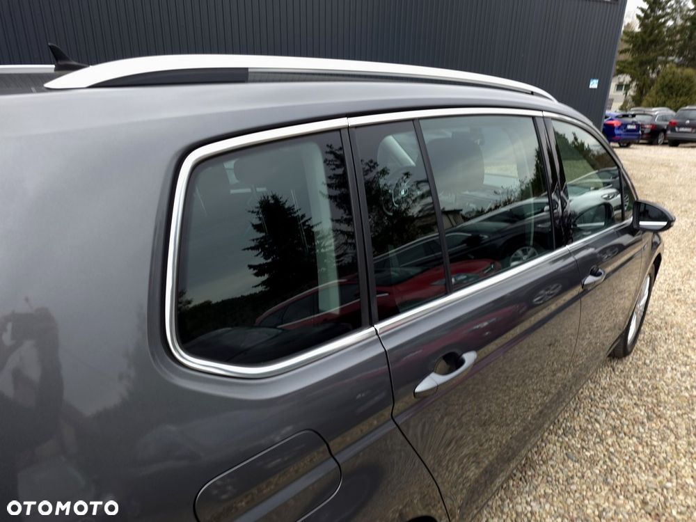 Volkswagen Touran 2.0 TDI BMT Highline - 28