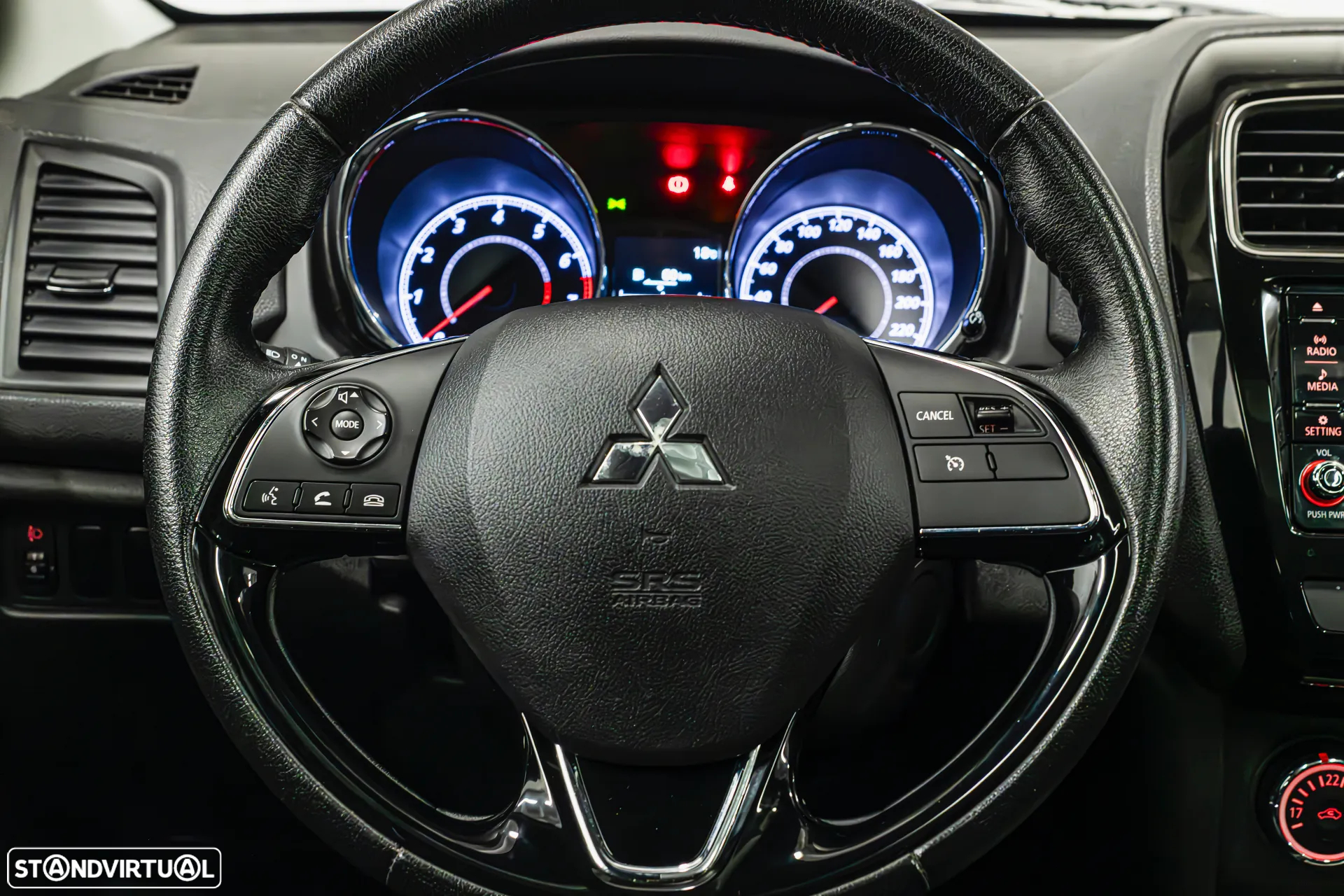 Mitsubishi ASX 1.6 MIVEC Intense Connect Edition - 15