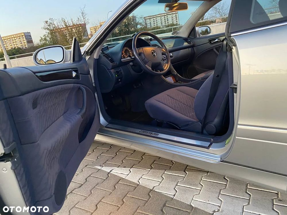 Mercedes-Benz CLK - 19