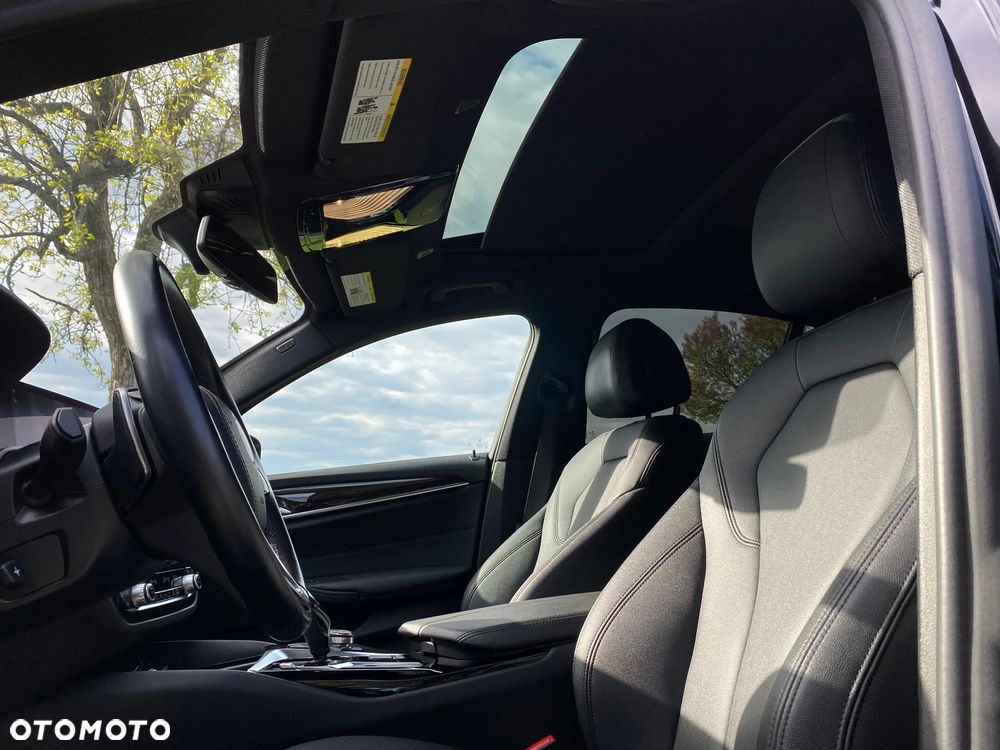 BMW Seria 5 530i Sport Line - 8