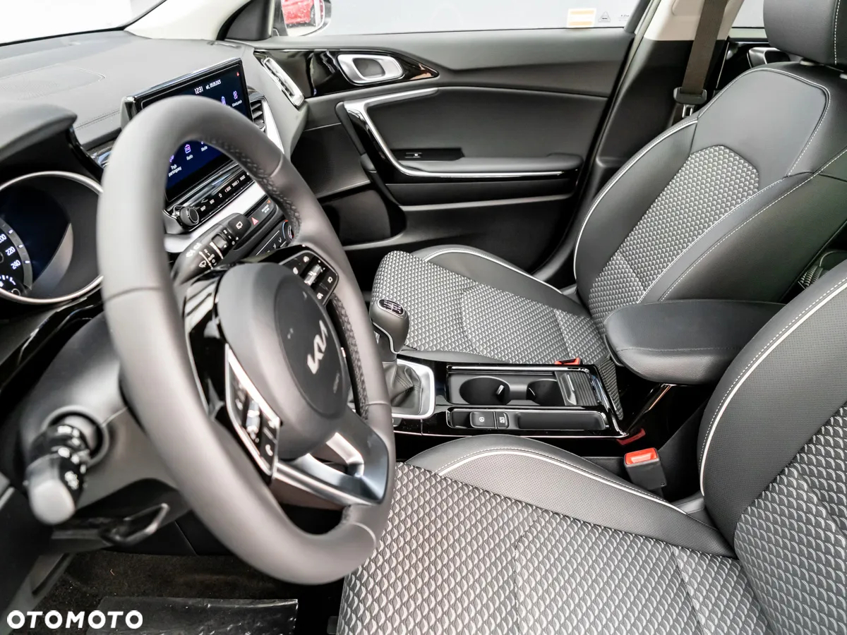 Kia Ceed 1.5 T-GDI Tribute - 21