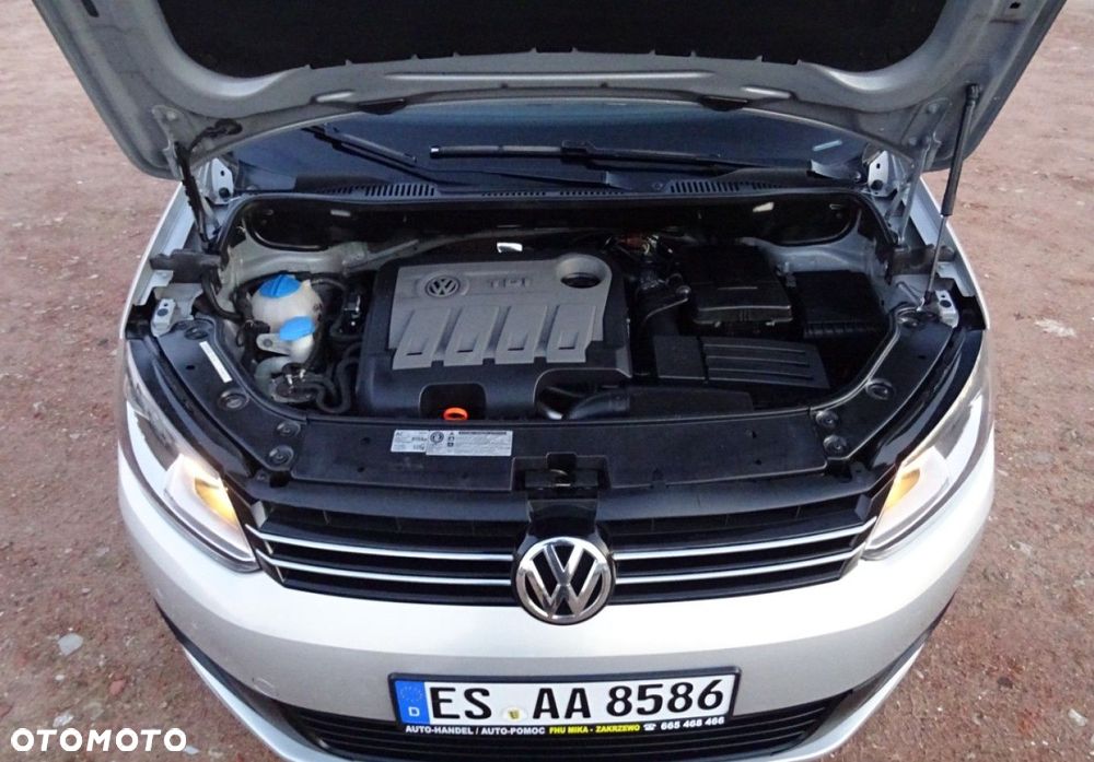 Volkswagen Touran - 10