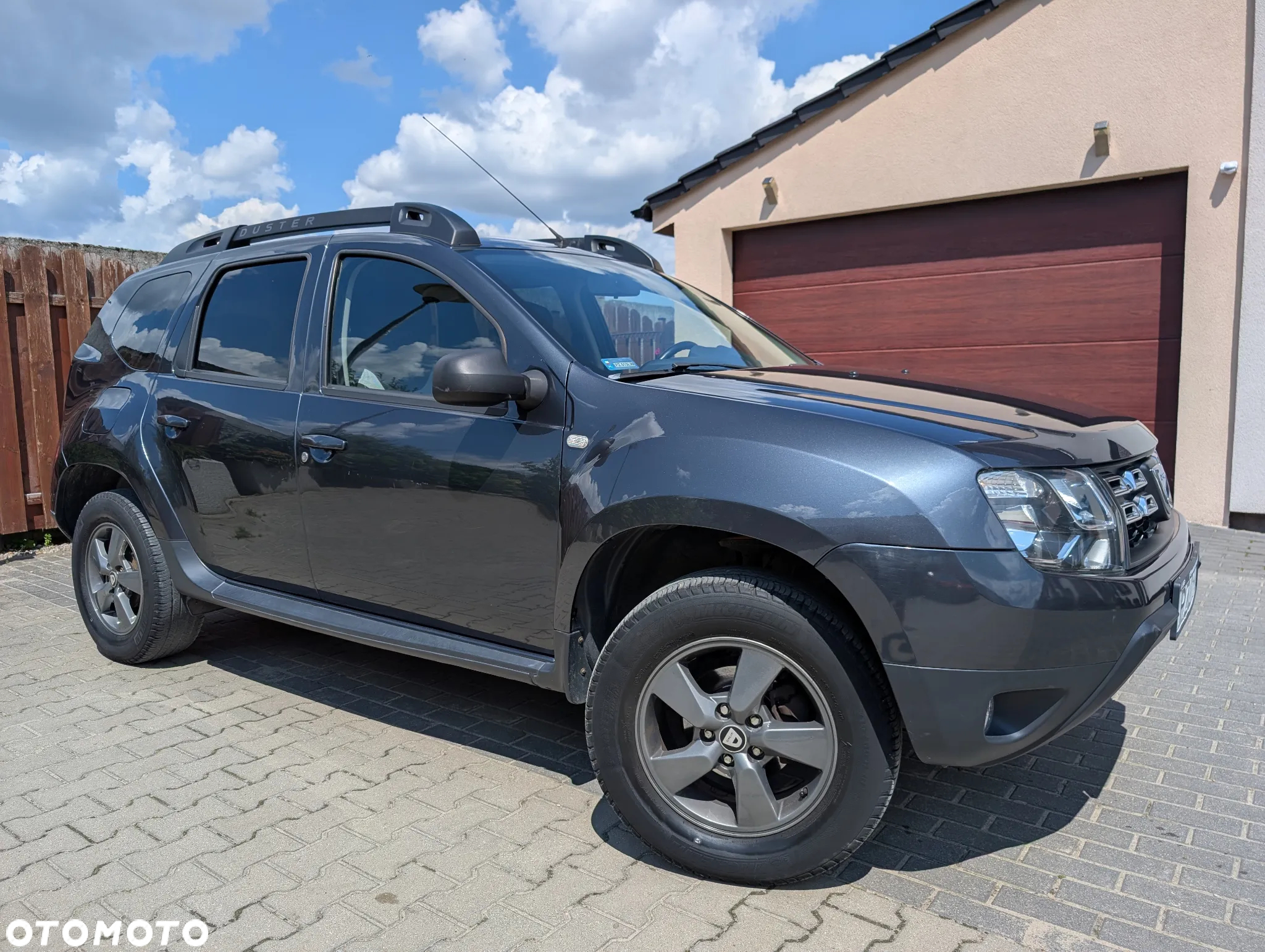 Dacia Duster 1.6 SCe Laureate S&S - 2