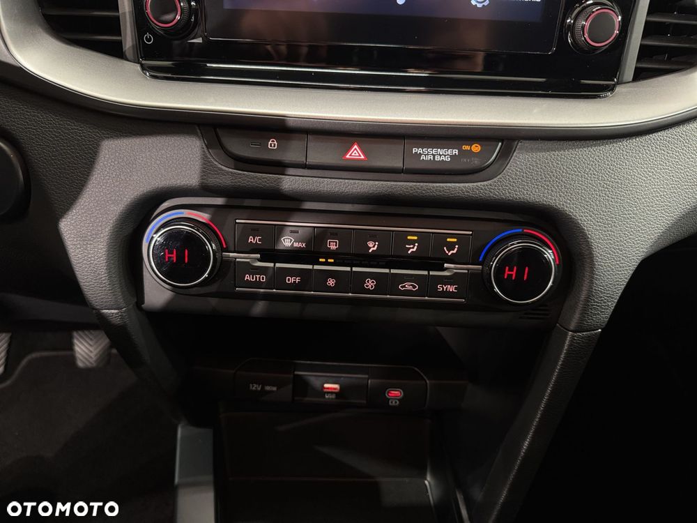 Kia Ceed - 21