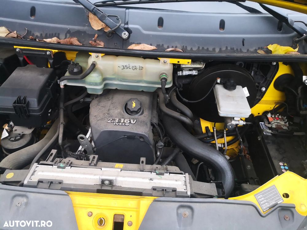 Iveco Daily DHL koffer - 6
