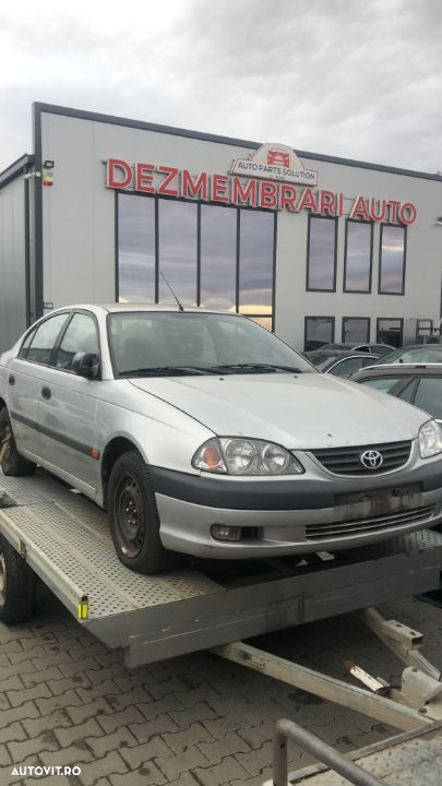 Dezmembram Toyota Avensis 2.0 D an fabr 2001 - 2