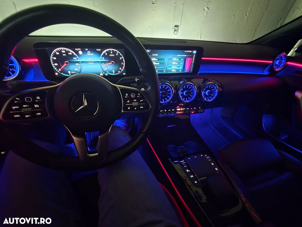 Mercedes-Benz A 180 Sedan 7G-DCT - 13