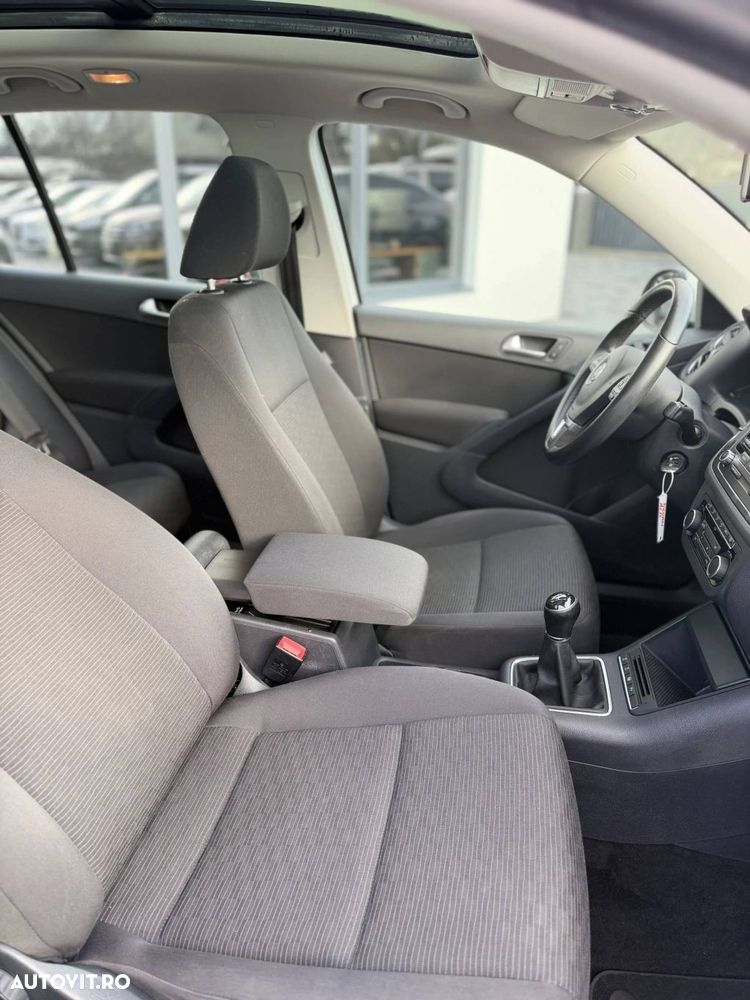 Volkswagen Tiguan - 2