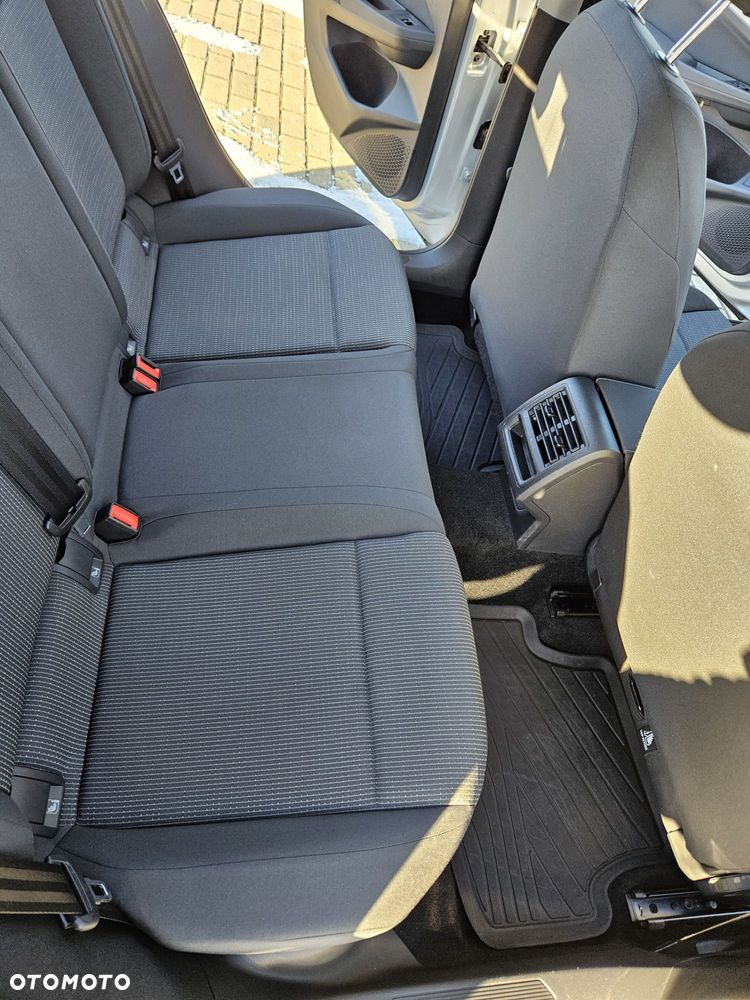 Volkswagen Golf 2.0 TDI Life - 27