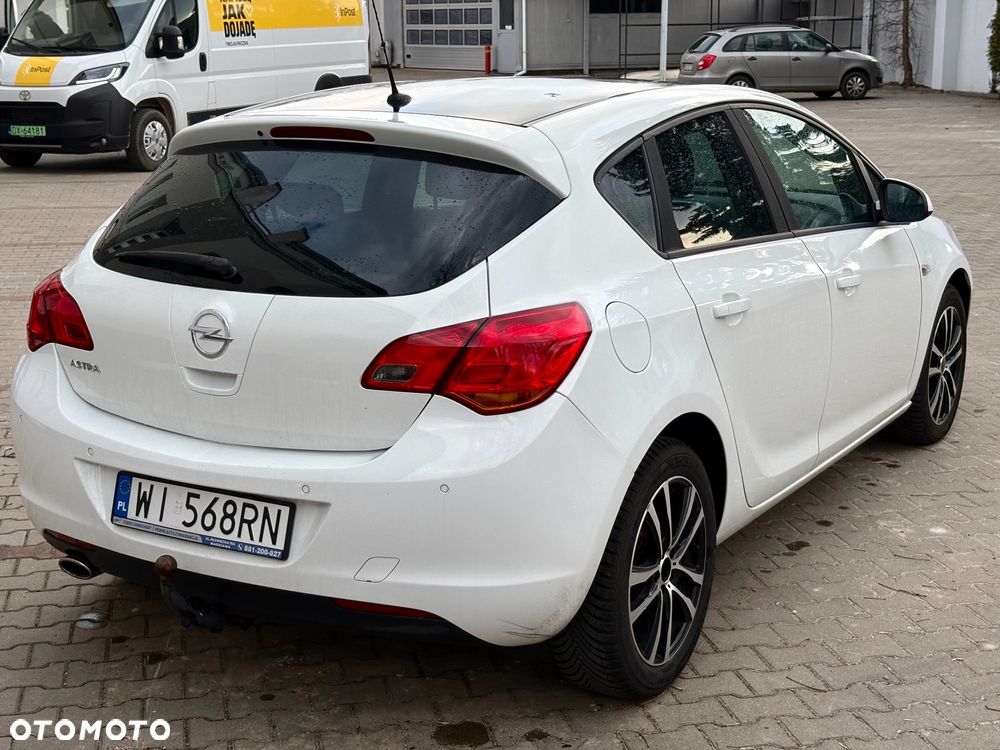 Opel Astra 1.4 Turbo Design Edition - 2