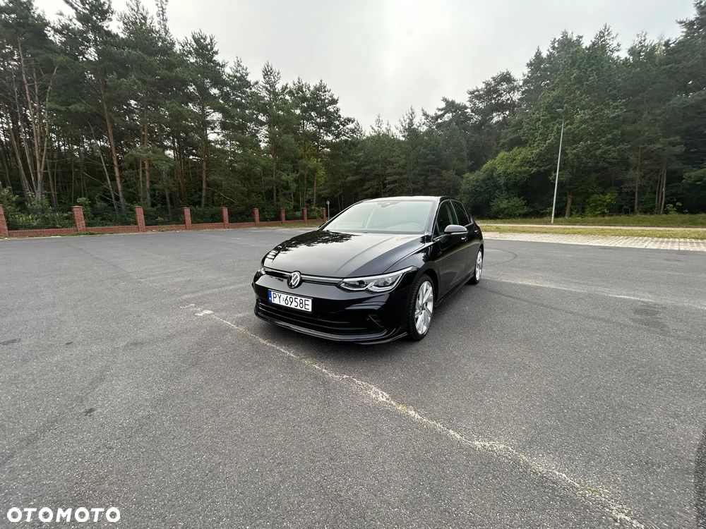 Volkswagen Golf - 1