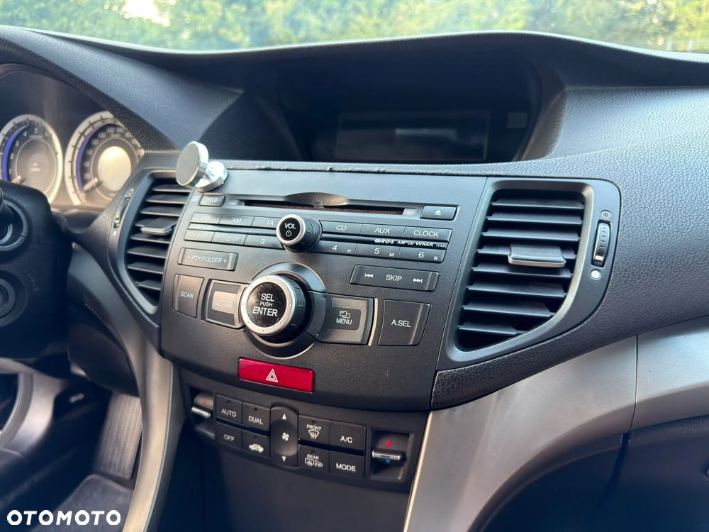 Honda Accord 2.0 Comfort - 16