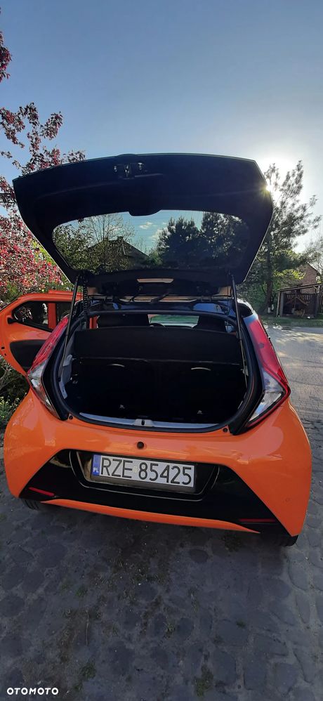 Toyota Aygo 1.0 VVT-i JBL Edition - 16