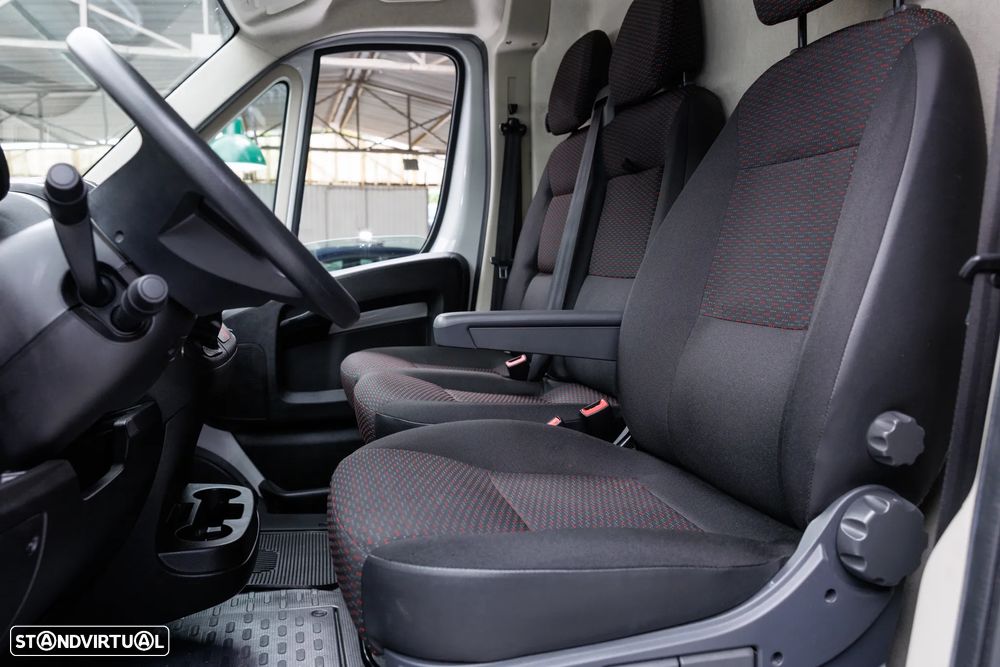 Peugeot Boxer 2.2 BlueHDi 335 L2H2 Premium - 6