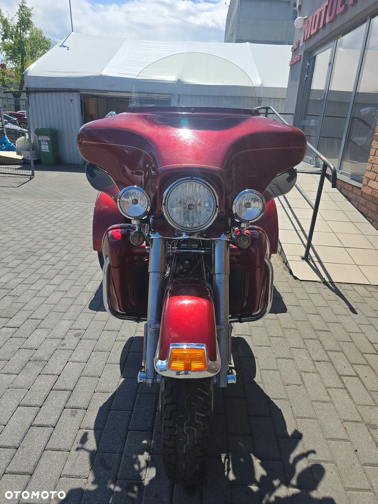 Harley-Davidson Street Glide Trike - 11