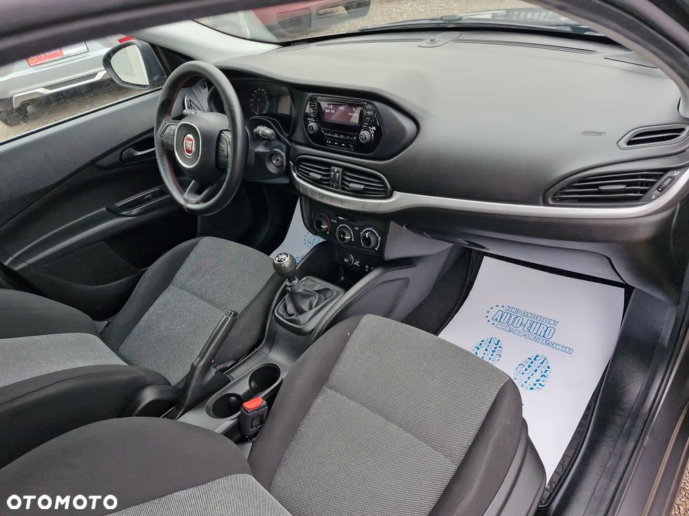 Fiat Tipo 1.4 16V Easy - 21