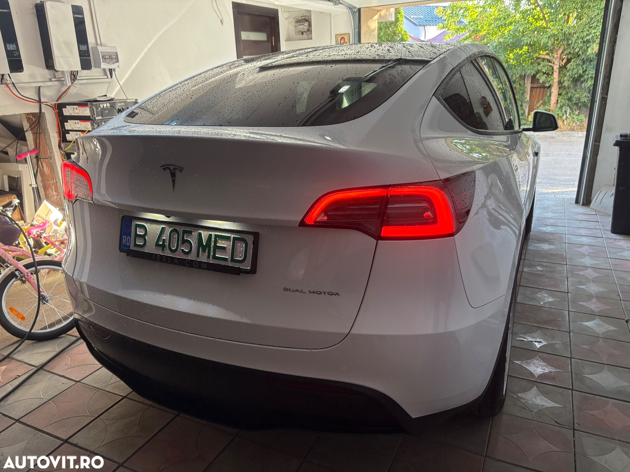Tesla Model Y - 3