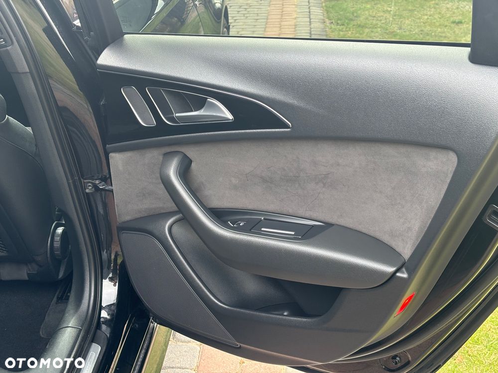 Audi A6 Avant 3.0 TDI quattro S tronic - 31