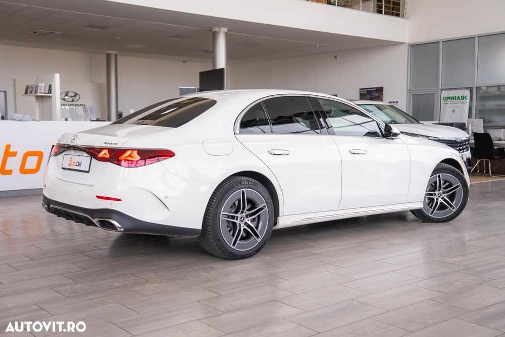 Mercedes-Benz E - 12