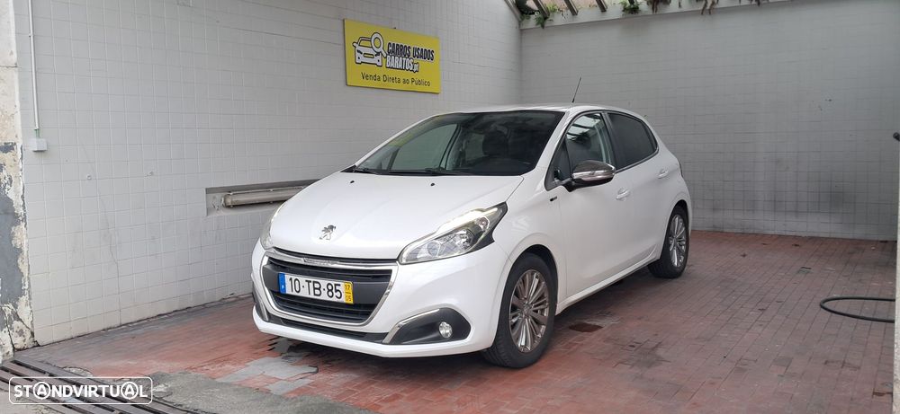 Peugeot 208 1.2 PureTech Style - 1