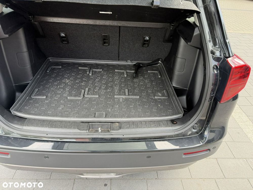 Suzuki Vitara - 11