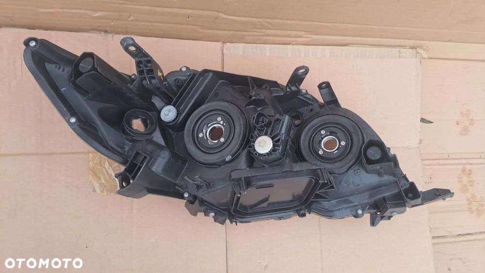 TOYOTA COROLLA E15 2006-10 LEWA LAMPA PRZEDNIA - 6