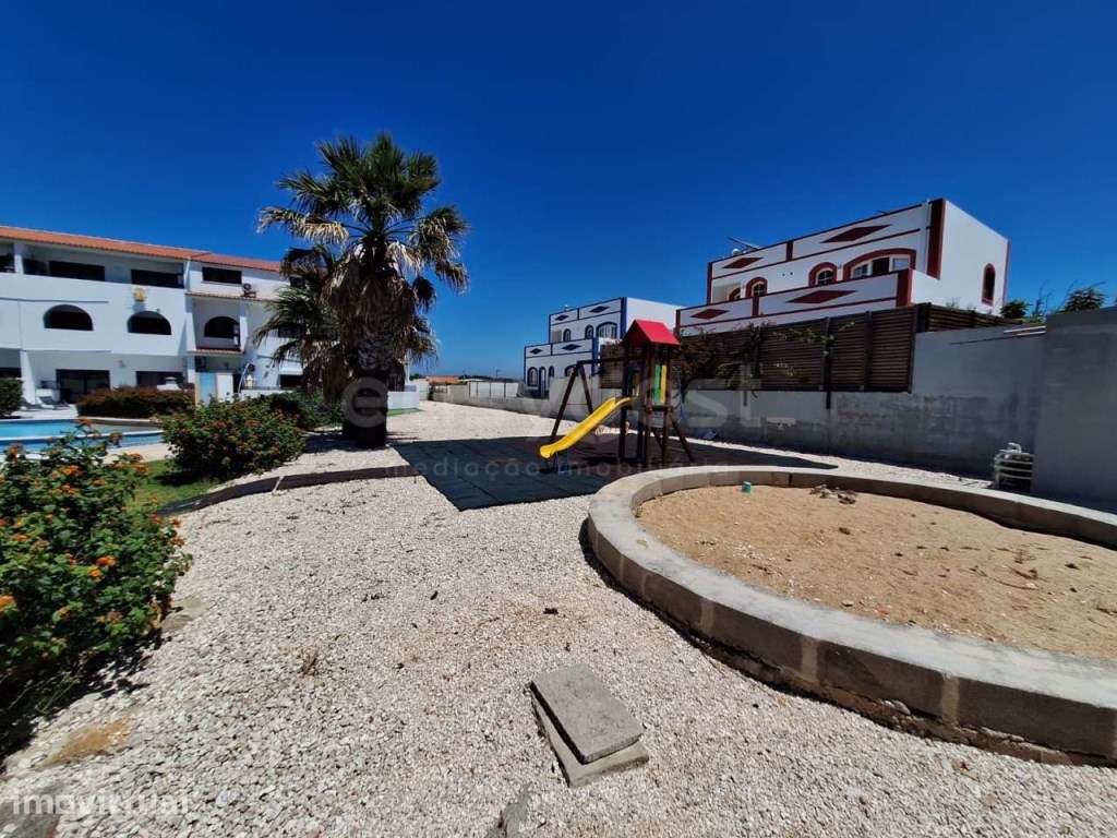 T2 com 83,4 m² em Condomínio Fechado com Piscina - Sagres | Mobilad... - Grande imagem: 4/17