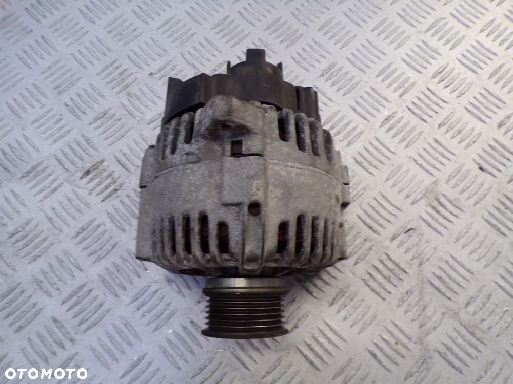 ALTERNATOR RENAULT DACIA DUSTER I 1.6B 8200667607B - 1