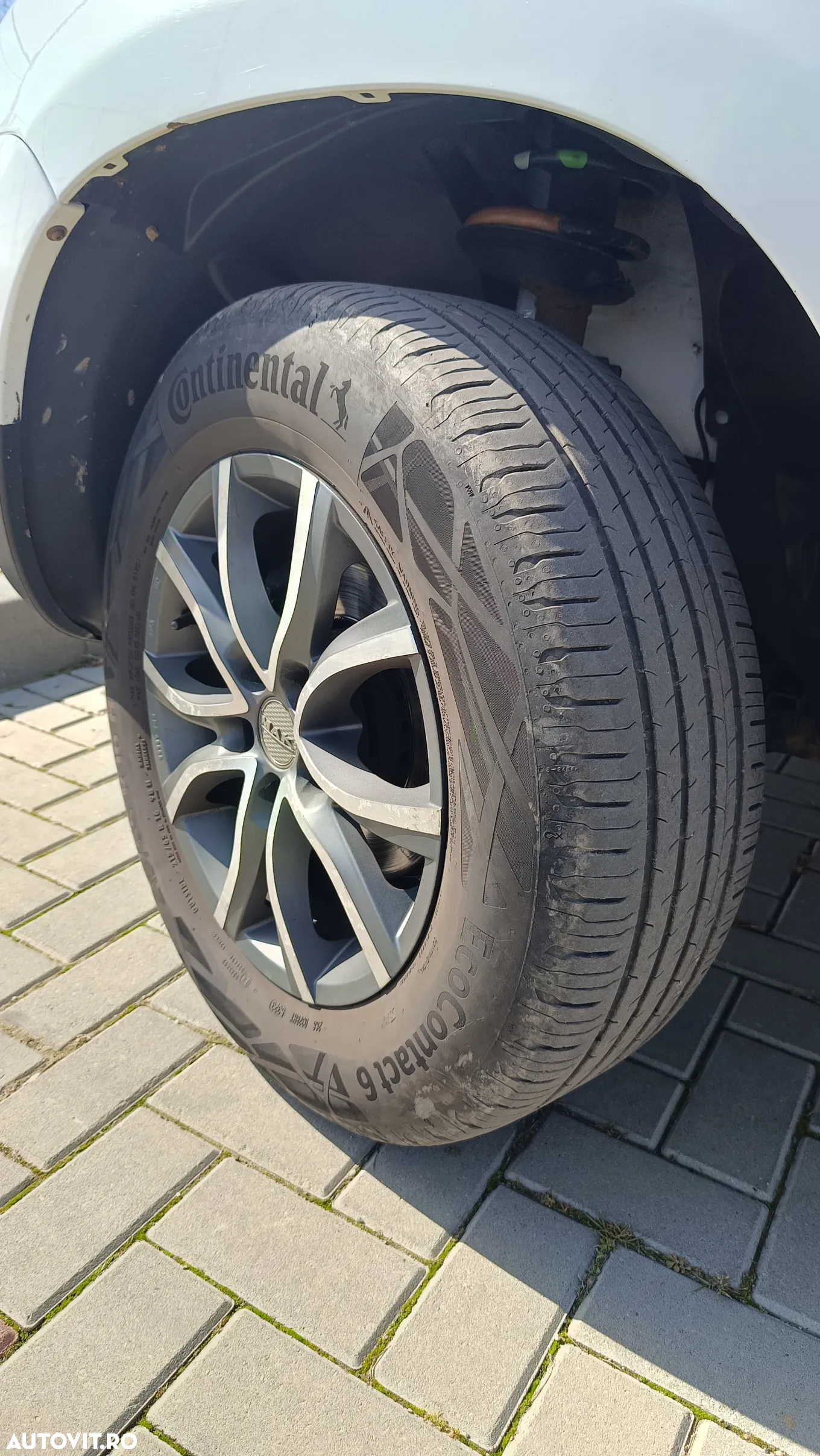Dacia Duster 1.5 dCi 4x4 Laureate - 8