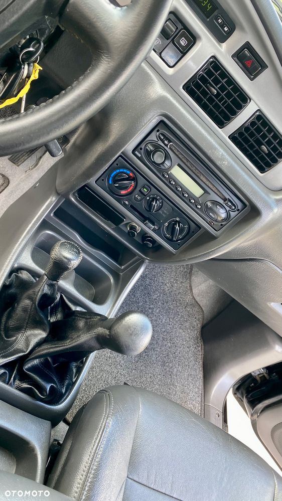 Ford Ranger XLT - 24