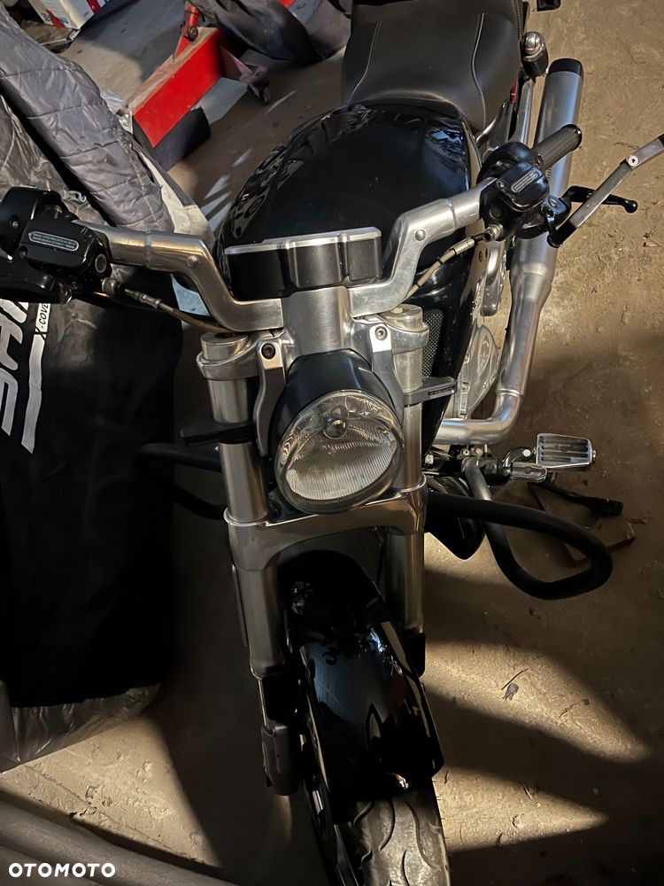 Harley-Davidson V-Rod Muscle - 5