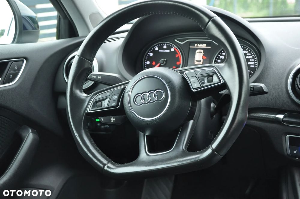 Audi A3 Sportback 1.4 TFSI CoD ultra Ambiente S tronic - 28