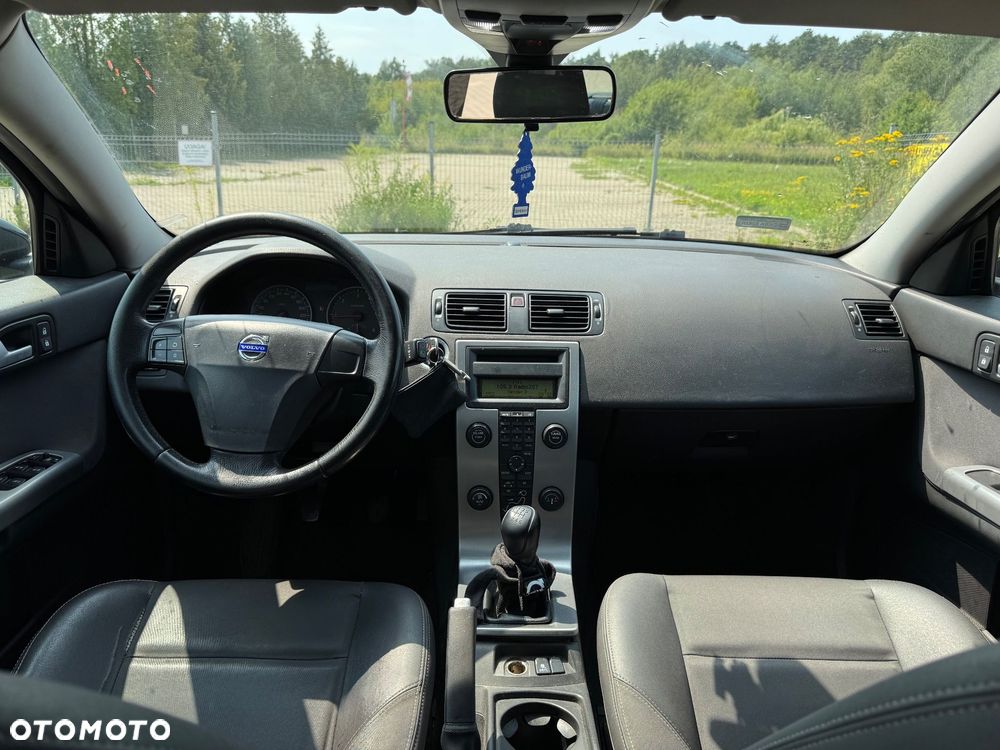 Volvo V50 2.0D Momentum - 10