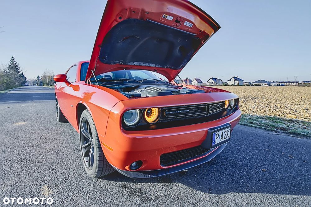 Dodge Challenger 5.7 R/T - 5
