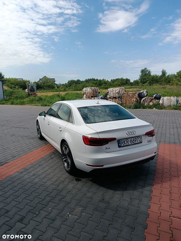 Audi A4 Limousine 2.0 TFSI Quattro Design S tronic - 16