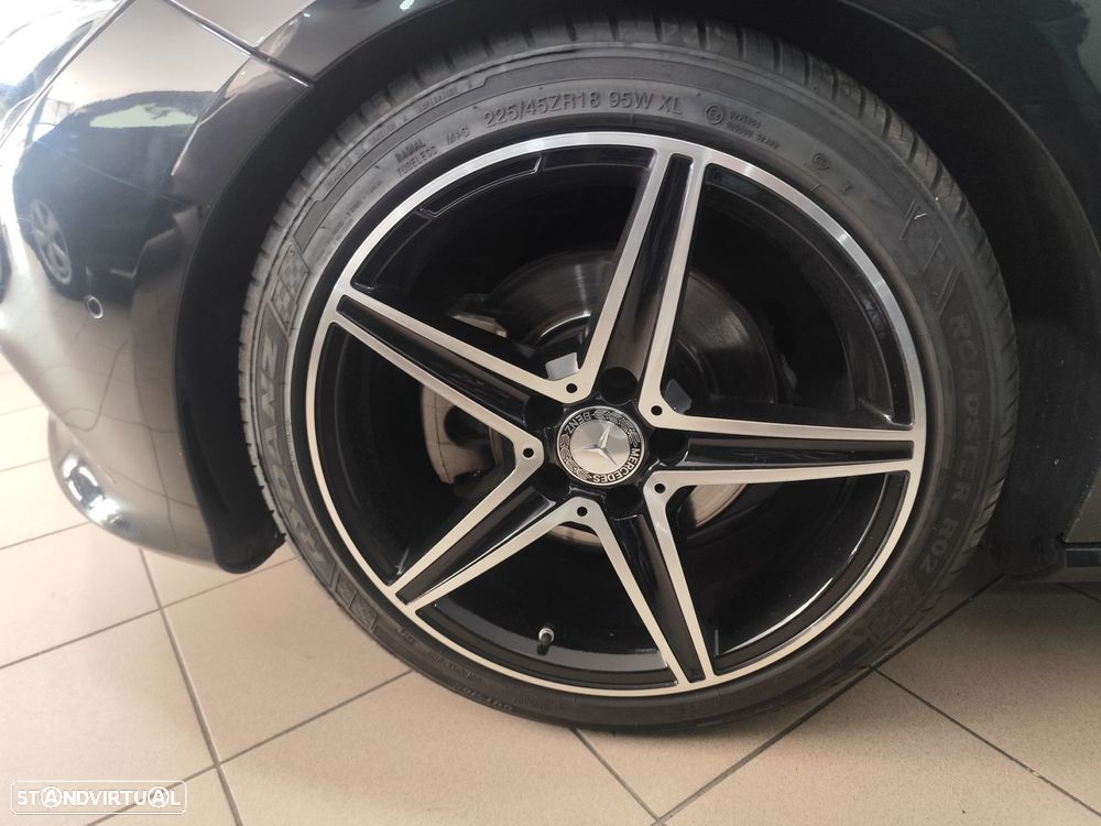 Mercedes-Benz CLA 180 d Shooting Brake Style Plus - 13