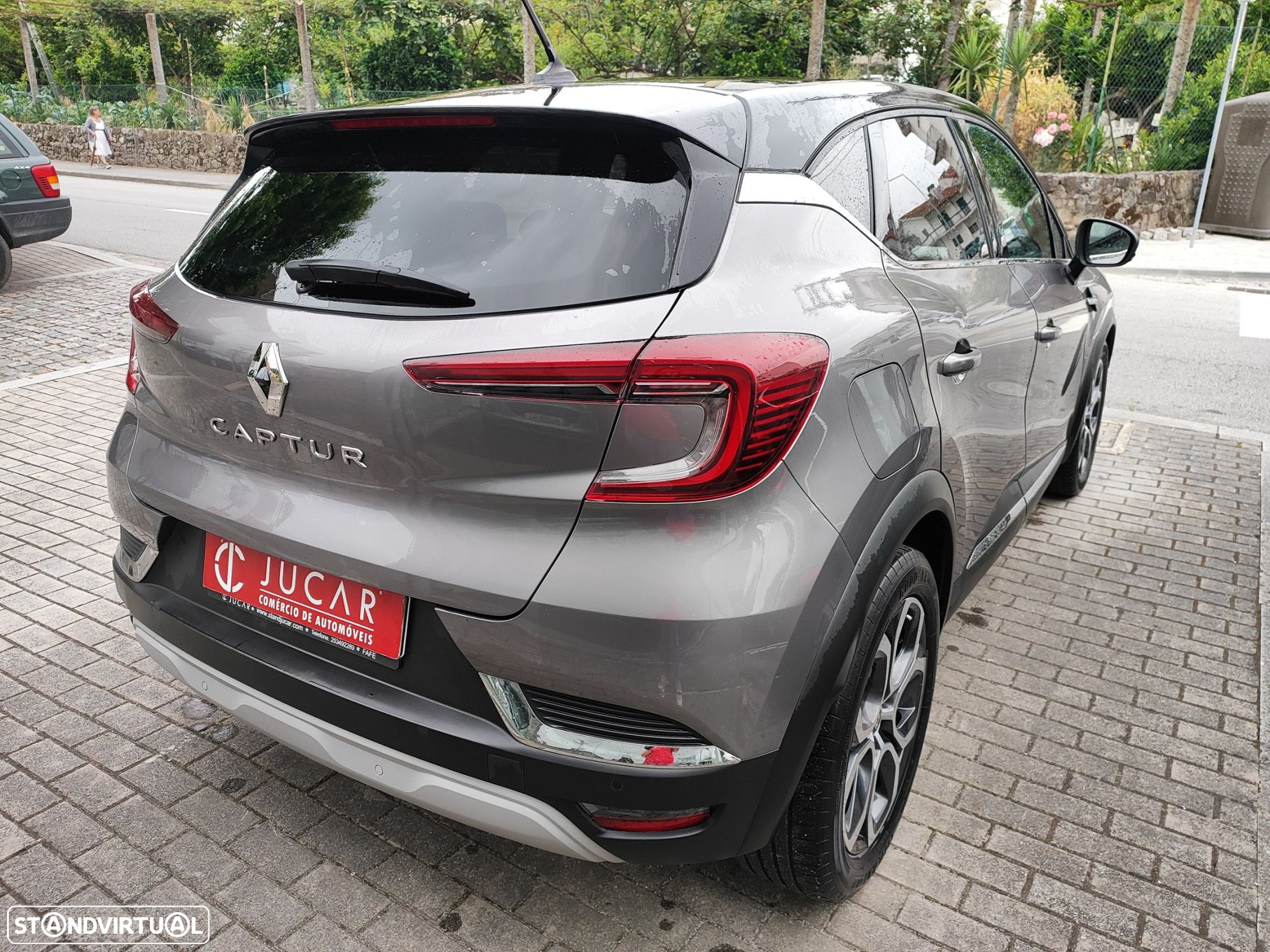 Renault Captur 1.0 TCe Intens - 4