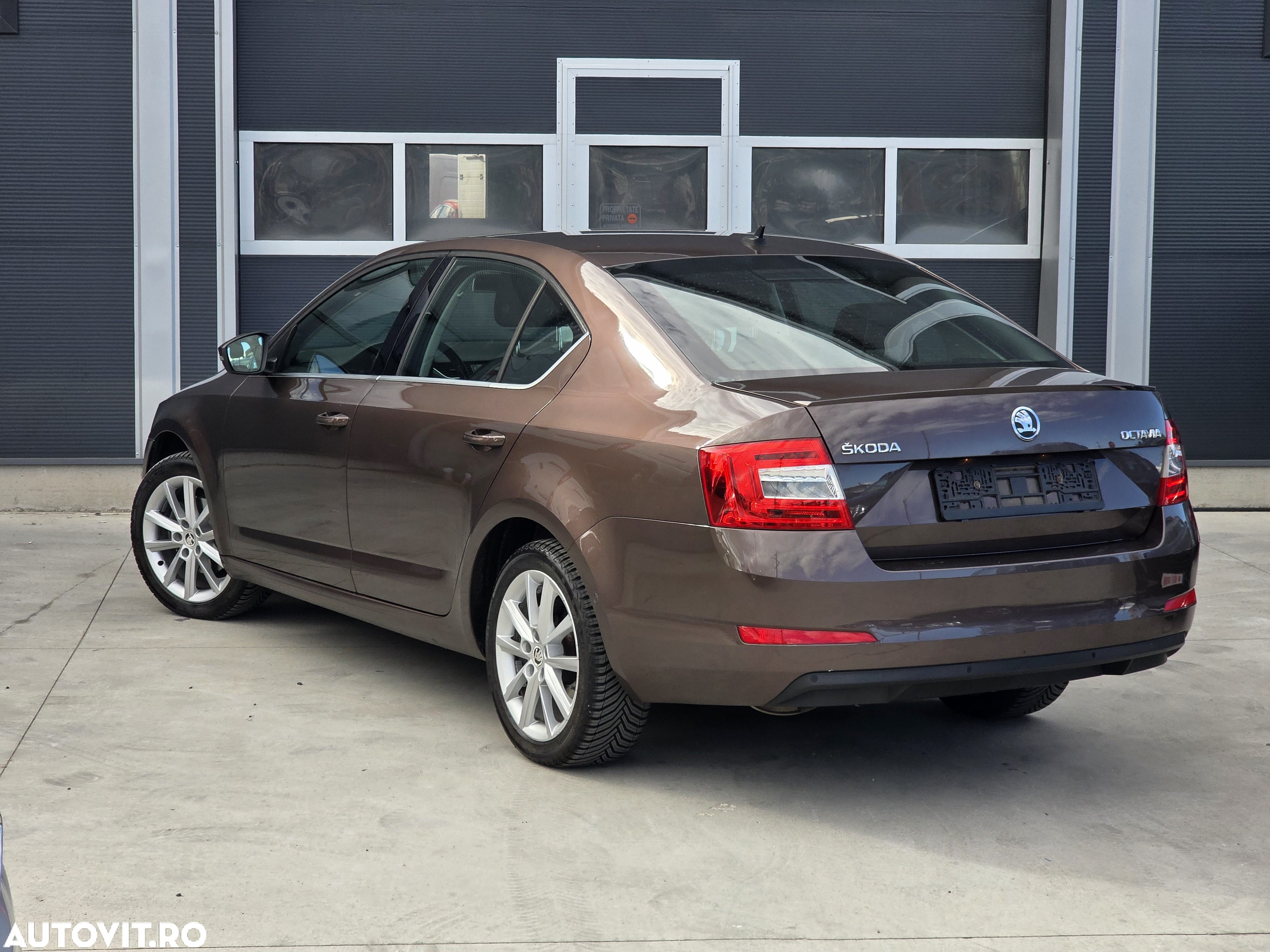 Skoda Octavia 1.4 TSI ELEGANCE - 6