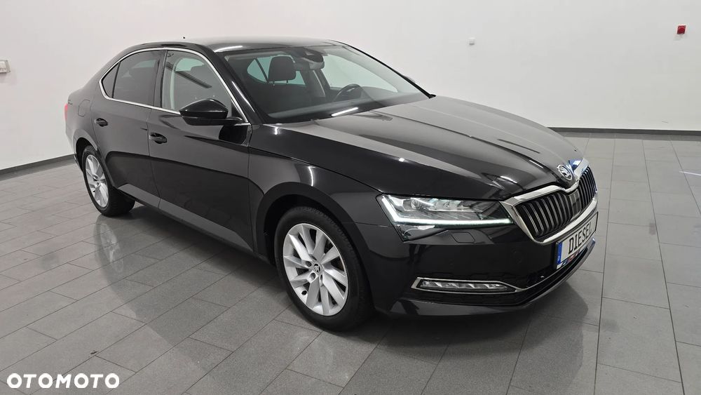 Skoda Superb 2.0 TDI SCR 4x4 Sportline DSG - 2