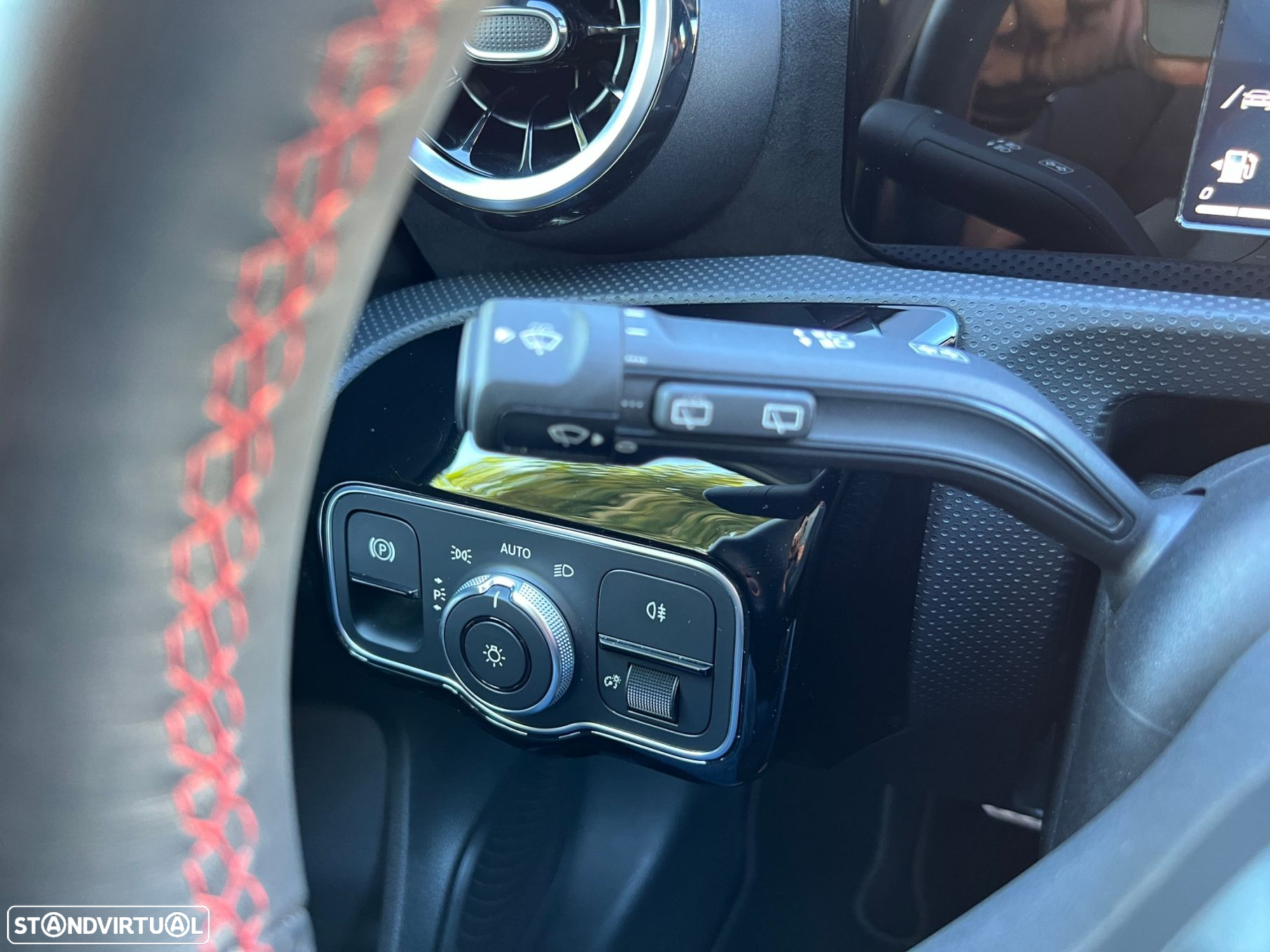 Mercedes-Benz A 180 d AMG Line - 19