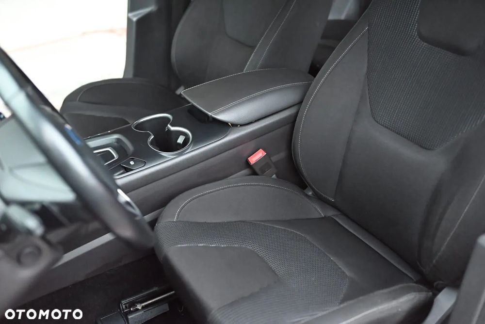 Ford Mondeo 2.0 EcoBlue Titanium - 27