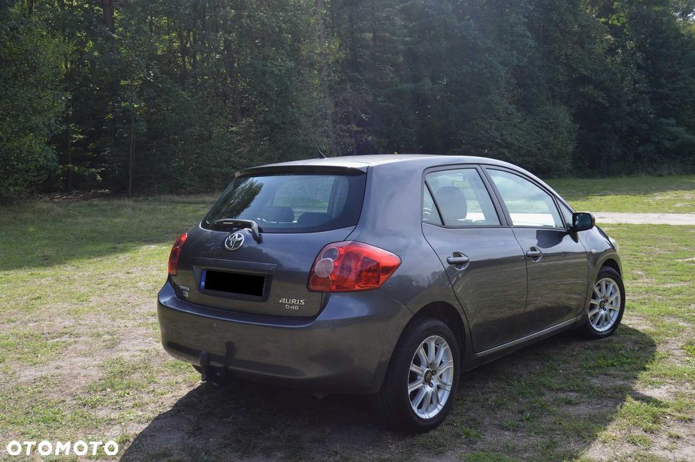 Toyota Auris - 4