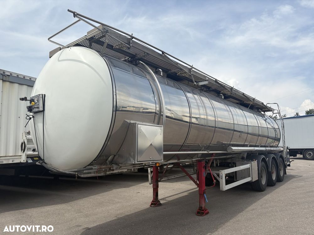 Feldbinder Cisterna alimentara, 3 camere, 33.000 l, factura externa - 1