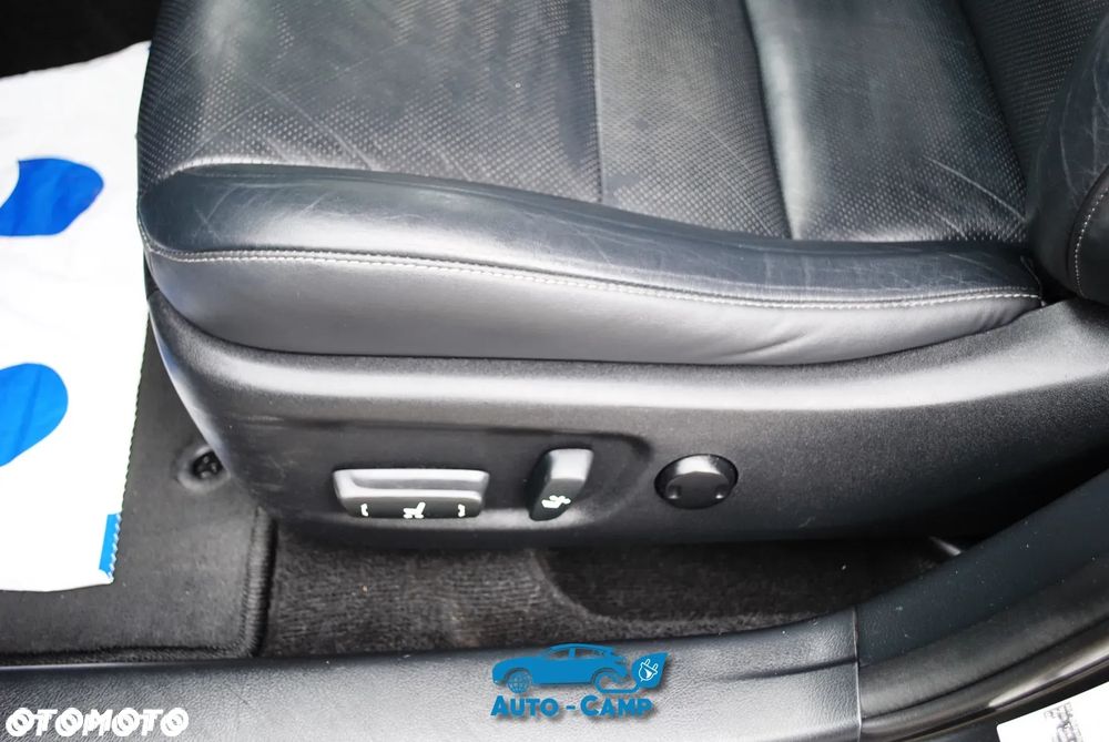 Lexus CT 200h Luxury Line - 12