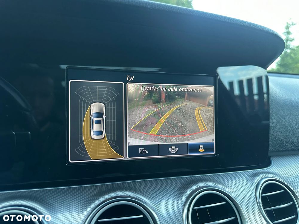 Mercedes-Benz Klasa E 220 d 9G-TRONIC - 33