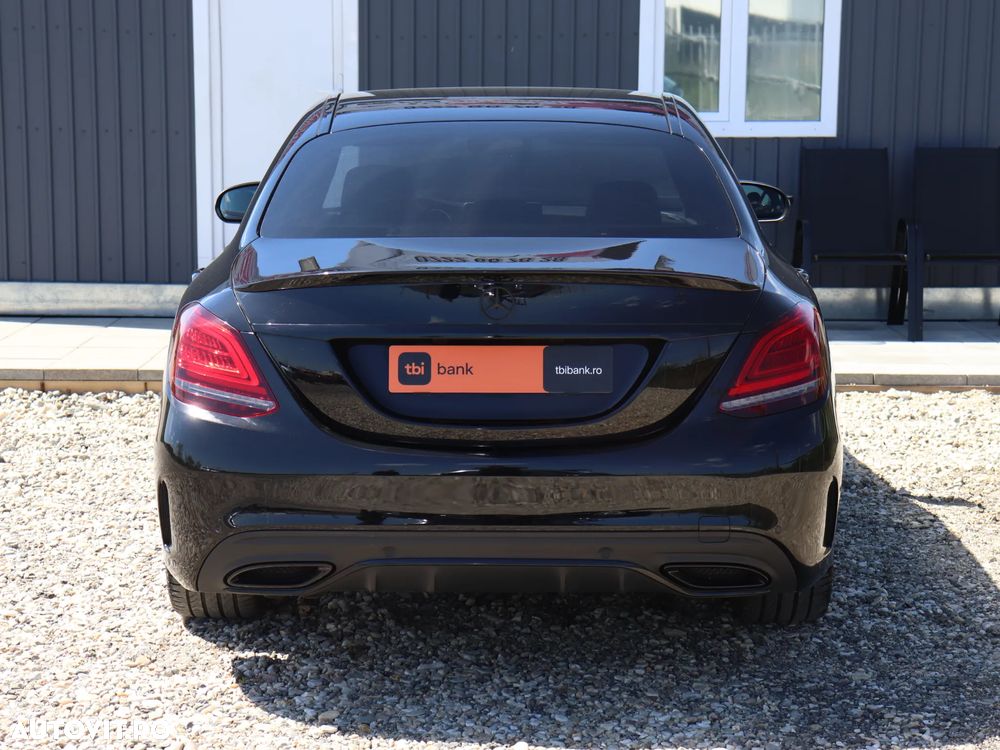 Mercedes-Benz C 220 d 4Matic 9G-TRONIC AMG Line - 22